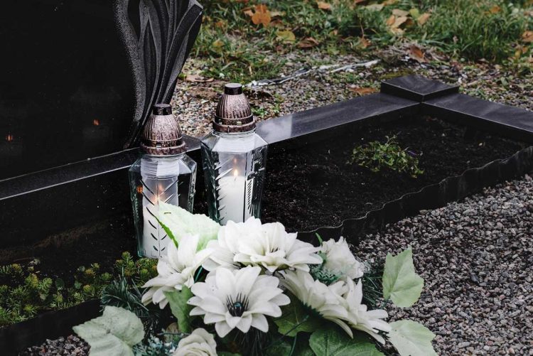 curatenie-cimitir-iasi